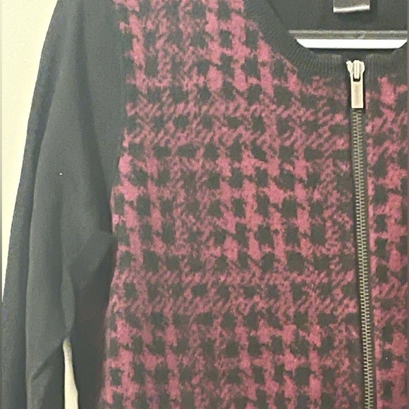 ANN Taylor Sweater Size S - Picture 4 of 6